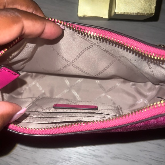 MK Mini - Picture 2 of 3